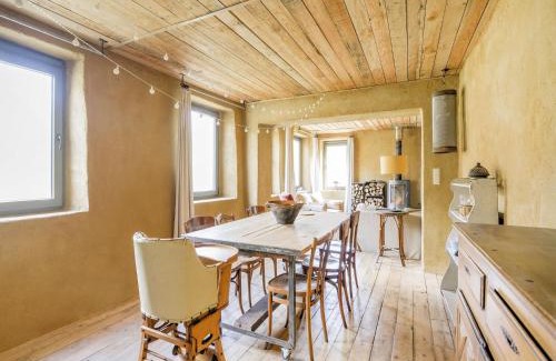 Tombeek House | Holiday Home in Philippeville with garden