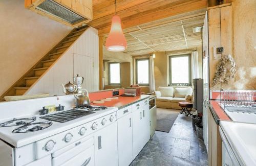 Tombeek House | Holiday Home in Philippeville with garden