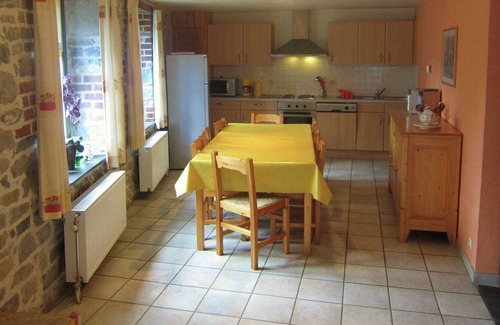 Treignes House | Holiday Home in Rokytnice nad Jizerou with Garden