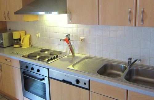 Treignes House | Holiday Home in Rokytnice nad Jizerou with Garden