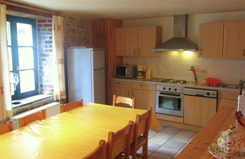 Treignes House | Holiday Home in Rokytnice nad Jizerou with Garden