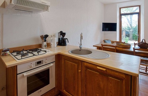 Tautavel House | Holiday Home in Tautavel near Gorges de Gouleyrous