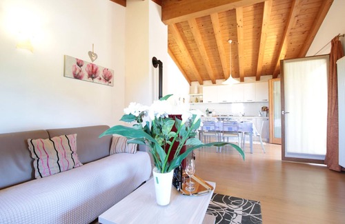 Miane House | Holiday Home in Veneto with Prosecco Vineyards