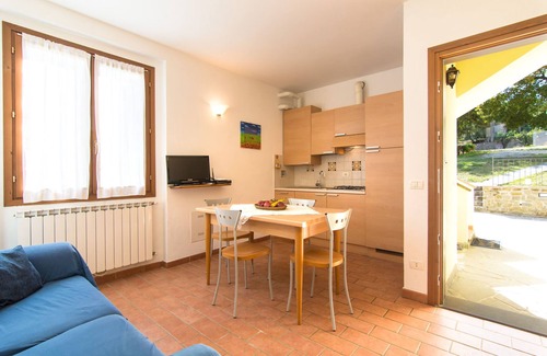 Vicchio House | Holiday Home in Vicchio with Private Pool