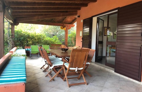 Siniscola House | Holiday Home 'On The Sea Fenicottero' with Sea View, Private Terrace and Private Garden