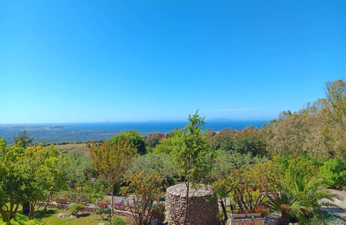 Sennori House | Holiday Home 'La Casa Del Vento' with Sea View, Wi-Fi and Air Conditioning