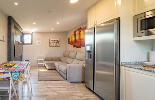 Cuchia House | Holiday Home 'La Centinela' with Mountain Views, Private Pool and Wi-Fi