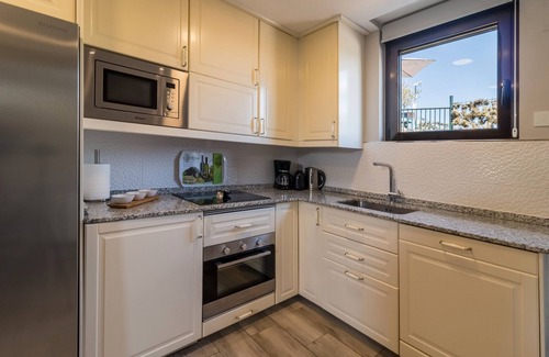 Cuchia House | Holiday Home 'La Centinela' with Mountain Views, Private Pool and Wi-Fi