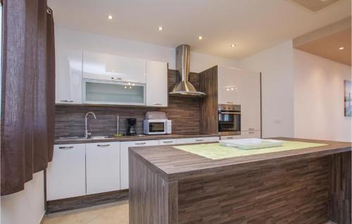 Drenje House | Holiday Home Labin 24