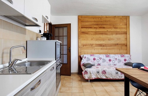 Plan D'introd House | Holiday Home 'Le Cré Appartamento 3' with Mountain View, Shared Garden and Wi-Fi