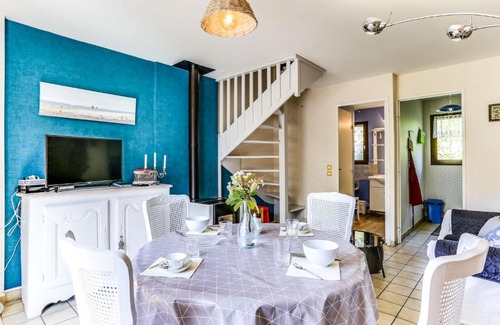 Villers-sur-Mer House | Holiday Home Le Pré Verger-2 by Interhome