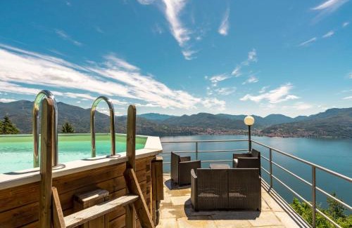 Trarego Viggiona House | Holiday Home Lo Scoiattolo by Interhome