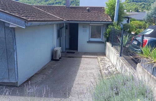 Martignat House | Holiday Home 'Martignat Les Chats' with Private Garden, Wi-Fi and Air Conditioning