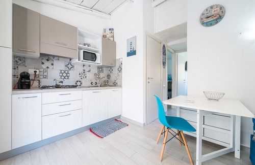 Costa Rei House | Holiday Home 'Matteo' with Private Terrace and Air Conditioning