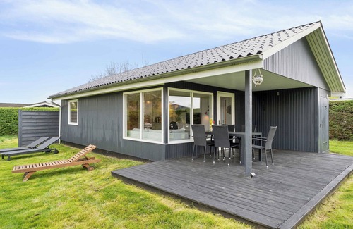 Saksild Strand House | Holiday home near beach, forest, and charming Hou