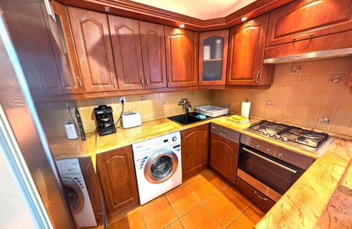 Poroszlo House | Holiday home near the eco-centre, with WiFi, air conditioning and swimming pool