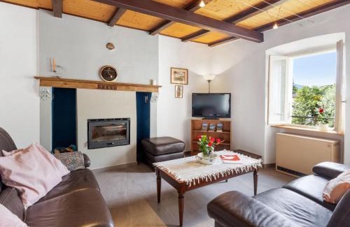 Novaggio House | Holiday Home Nel Nucleo by Interhome