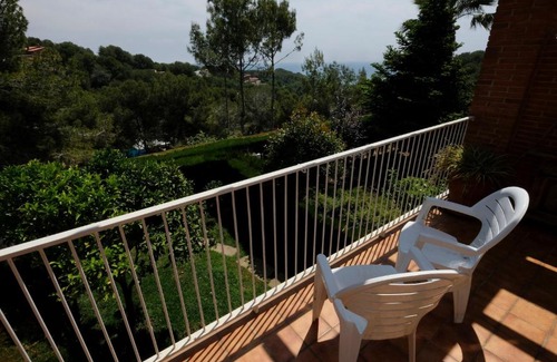 Tamarit House | Holiday Home Parc Escipions-1