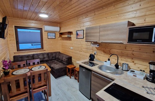 Bobolin House | Holiday home with private terrace