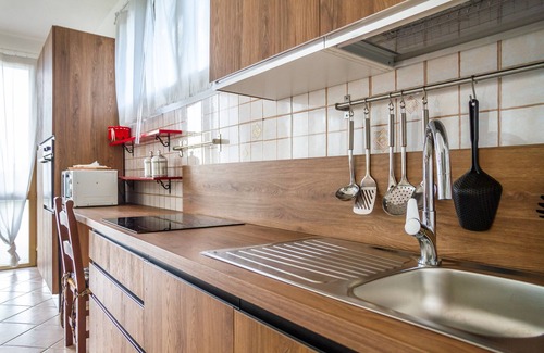 Orbetello House | Holiday Home 'Podere Le Logge' with Private Garden and Wi-Fi