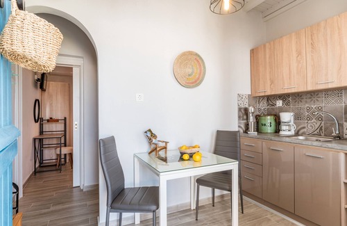 Agios Ioannis House | Holiday Home 'Porto Galini Tinos Karya 102' with Sea View, Wi-Fi and Air Conditioning