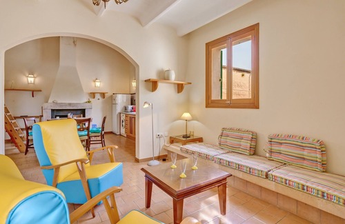 Campos House | Holiday Home 'Possessio Sa Barrala Casa Del Pages' with Mountain View and Air Conditioning