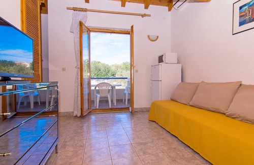 Drvenik Mali House | Holiday home Predrag, (14832), Drvenik Mali, hr