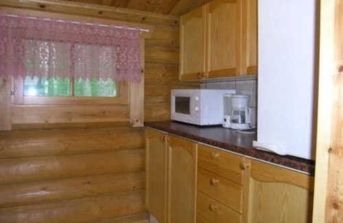 Hirvensalmi House | Holiday Home Pyöriäinen