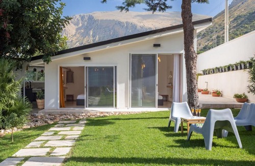 Terrasini House | Holiday Home Quirat by Interhome