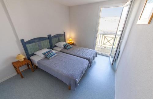 Biscarrosse Plage House | Holiday Home Résidence Dune Blanche - Soleil by Interhome
