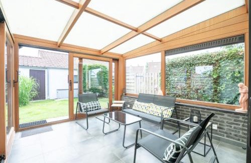 Bredene House | Holiday Home Reynaertpark by Interhome