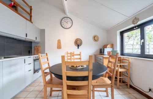 Bredene House | Holiday Home Reynaertpark by Interhome