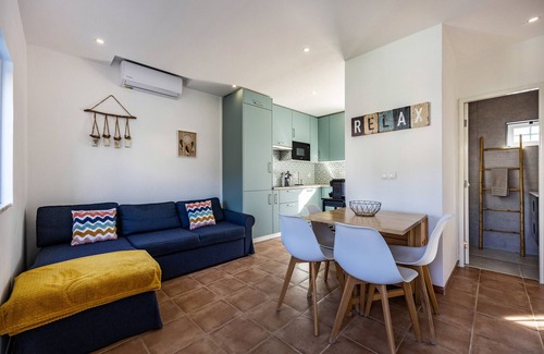 Salema House | Holiday Home "Salema Beach House" with Wi-Fi