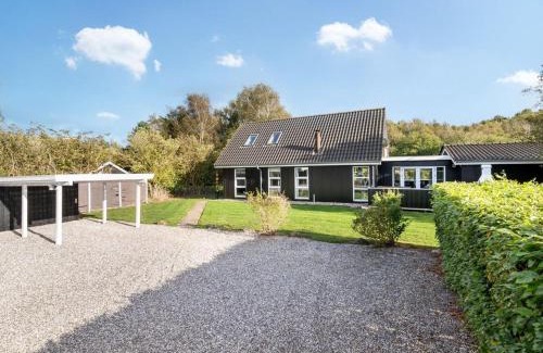 Vibæk Strand House | Holiday Home Soeren - 300m from the sea by Interhome