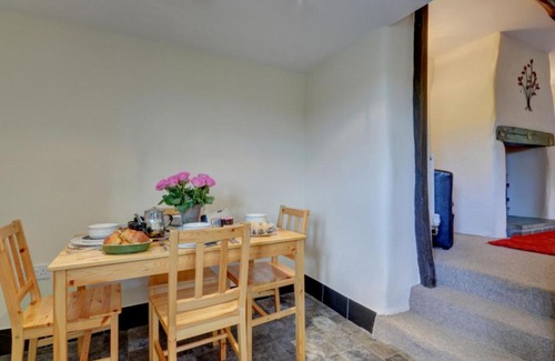 Brayford House | Holiday Home Station Barn by Interhome
