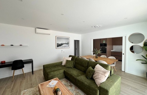 Tavira House | Holiday Home 'The Olive Tree' with Private Pool, Wi-Fi and Air Conditioning