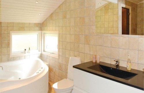 Hovborg House | Holiday Home Torpet Hovborg