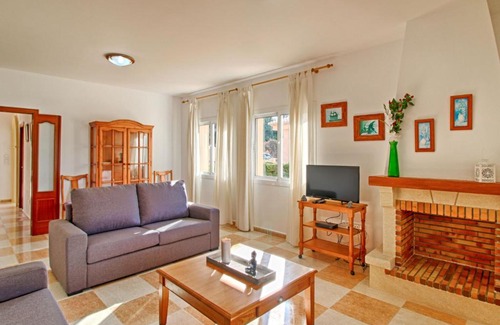 La Empedrola House | Holiday Home Tosal - CLP299