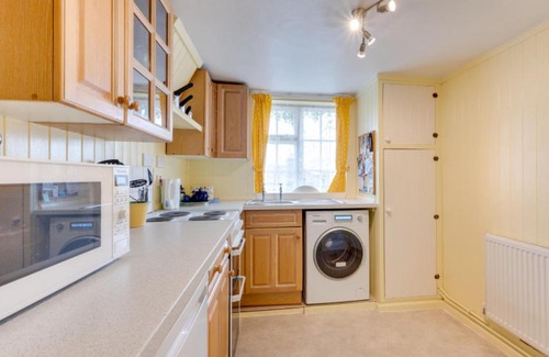 Rye House | Holiday Home Traders Pass by Interhome