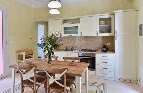 Cutrofiano House | Holiday home "Villa Sirgole Rosa" with infinity pool