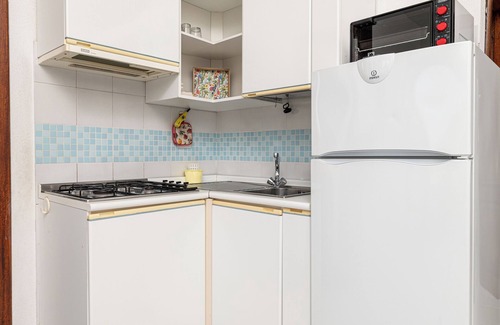 San Teodoro House | Holiday Home 'Villetta A 800mt Dall'Isuledda' with Shared Terrace