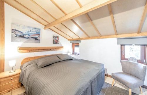 Bredene House | Holiday Home Vissershuisje nr-178 by Interhome
