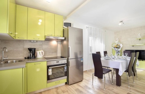 Municipality of Klis Villa | Holiday home Vrvilo- with private pool and playground