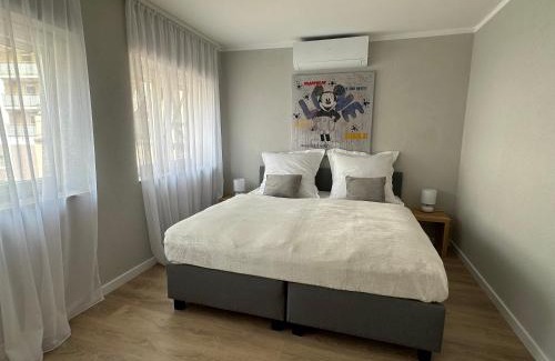 Biebrich Apartment | Holiday Home Wiesbaden