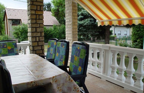 Balatonszarszo House | Holiday home with terrace and air conditioning