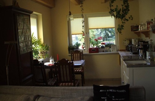 Kienitz House | Holiday home with barbecue, terrace and garden