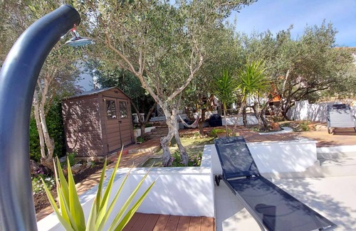 Stari Grad House | Holiday home with large terrace and air conditioning