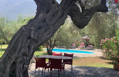 Orgiva Cottage | Holiday home with stunning views, private pool, free unlimited wifi