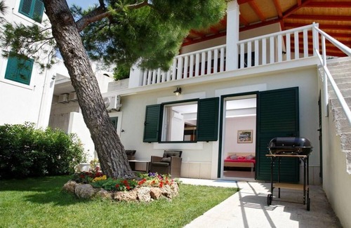 Medici House | Holiday home with view of the water