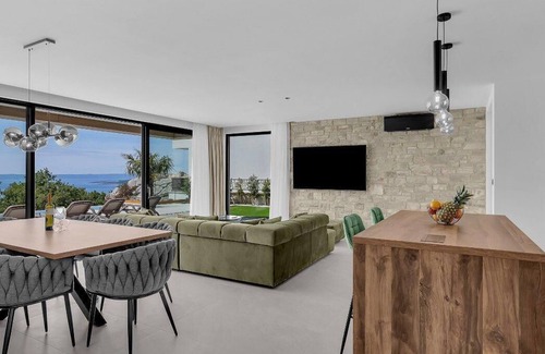 Baska Voda House | Holiday house Baška Voda for 1 - 8 persons with 4 bedrooms - Holiday apartment in one or multi-famil